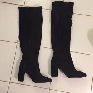 *BOGO 50%*Zara’s black suede knee boots